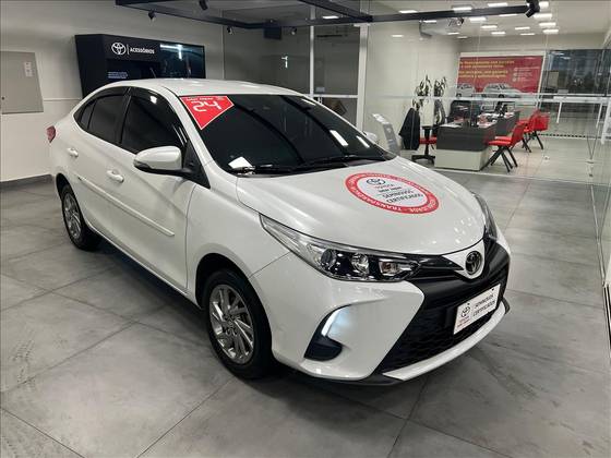 TOYOTA YARIS 1.5 16V FLEX SEDAN XS MULTIDRIVE TOYOTA YARIS 1.5 16V FLEX SEDAN XS MULTIDRIVE